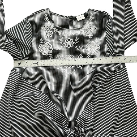 Cupio gray/white striped boho cottagecore embroidered tie-front peasant blouse L - Picture 6 of 10
